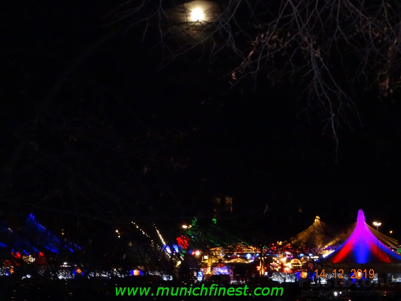 Tollwood München www.munichfinest.com www.munichfinest.com