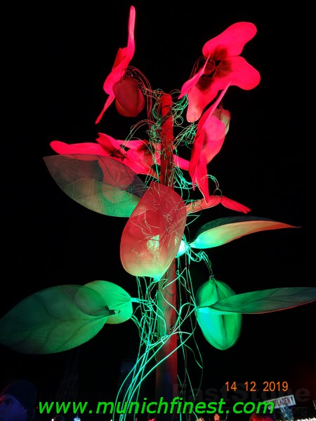 Tollwood München www.munichfinest.com www.munichfinest.de