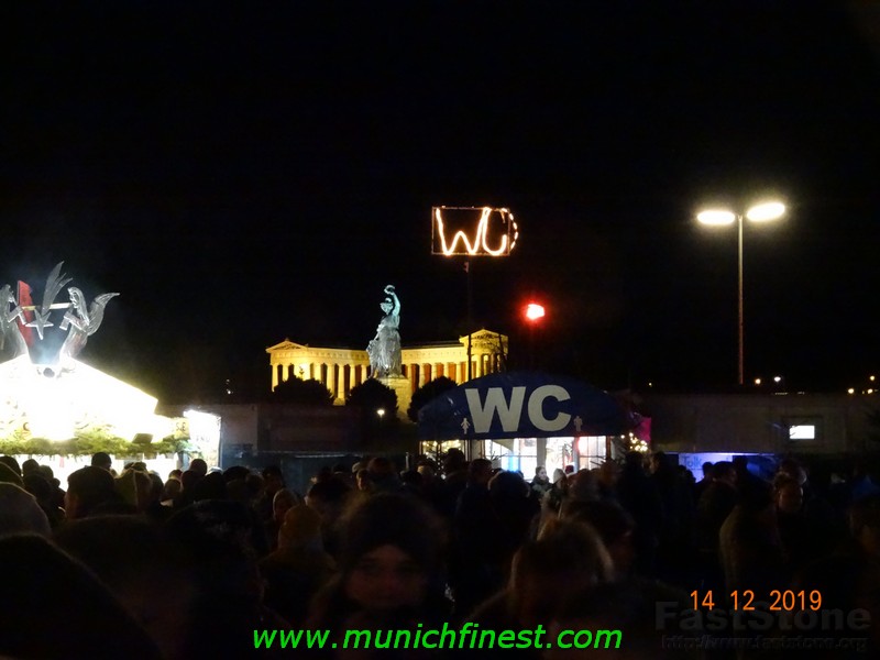 Tollwood München www.munichfinest.com www.munichface.com