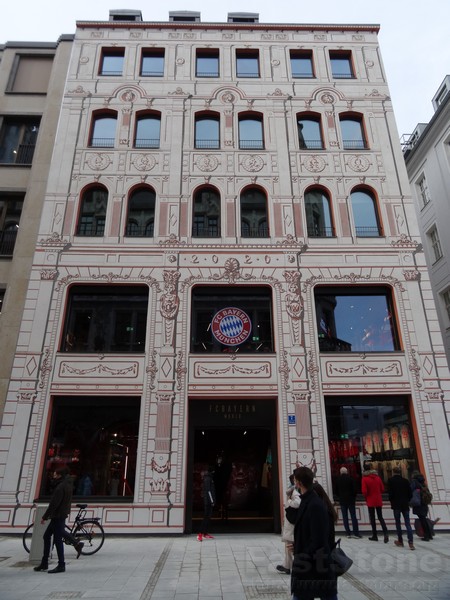 FC Bayern Erlebniswelt www.münchenfenster.de www.münchenfenster.de