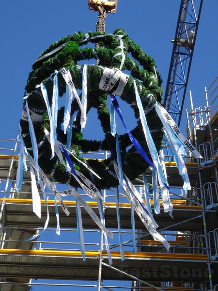 ISARIA Richtfest Perlach 2021 www.münchenfenster.de www.münchenfenster.de