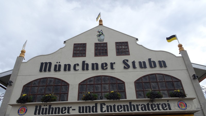 Das neue zelt auf der Wiesn münchner Stuben www.wiesnreport.de www.wiesnreport.de