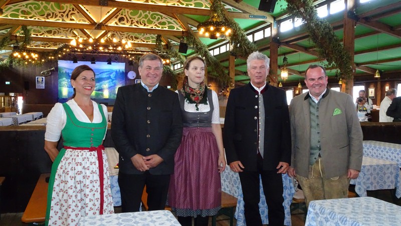 Neues von der Wiesn 2022 www.wiesnreport.de www.wiesnreport.de