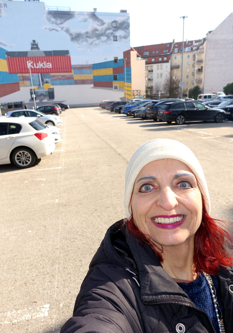 Wegen Warnstreik zu Fuss in meine Ausstellungsraeume www.europaweisshcepresseagentur.com