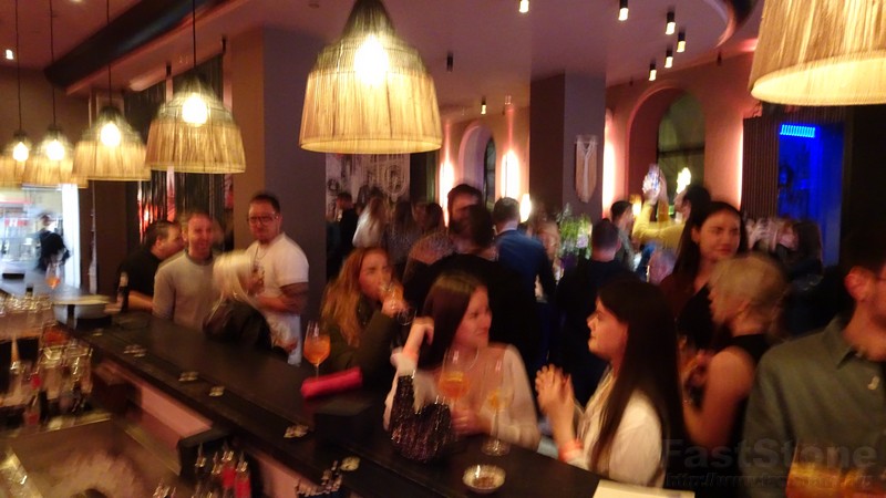 DAISY ein neues Lokal am Stachus www.muenchenfenster.de www.munichfinest.com