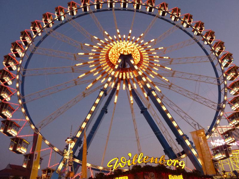 Volle Wiesn auch bei Regen