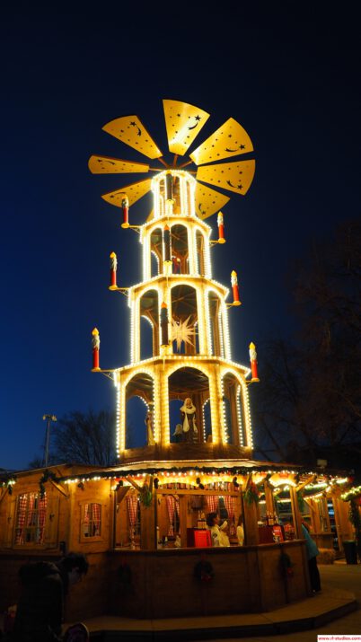 Christkindlmarkt am Luise-Kiesselbach-Platz