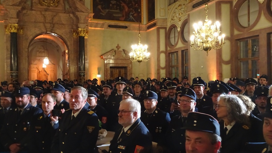 Bayern ehrt seine Feuetrwehrleute