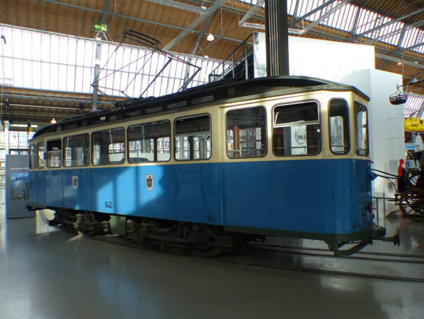 Tram-Westtangente in Betrieb genommen